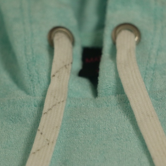 Material Girl Active Hooded Crop Top - Picture 5 of 8